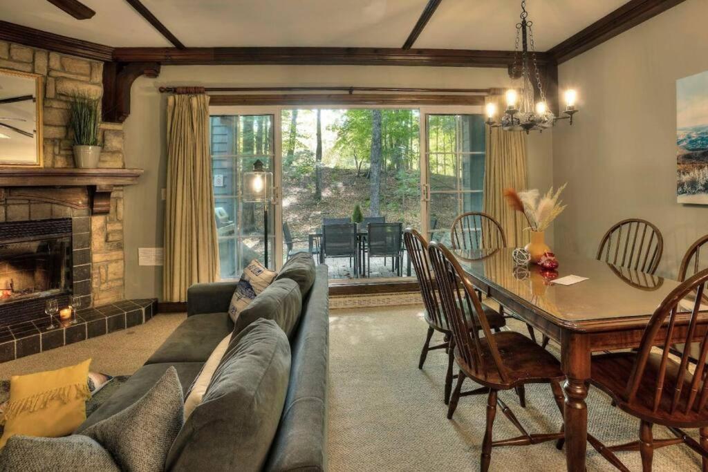 Les Manoirs Wpool & Hot Tub Near Village 110-7 Mont-Tremblant Luaran gambar